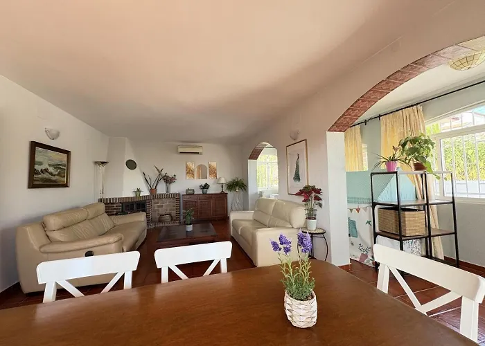 Вилла Charming Catalan With Pool & Views Кунит