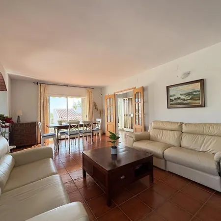 Charming Catalan With Pool & Views Villa