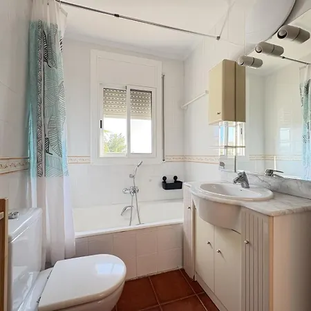 Charming Catalan With Pool & Views Villa Cunit