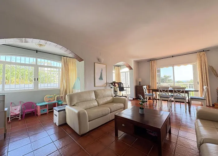 Charming Catalan With Pool & Views * Cunit