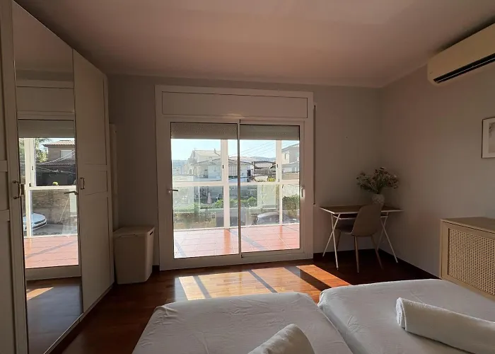 Villa Charming Catalan With Pool & Views Cunit