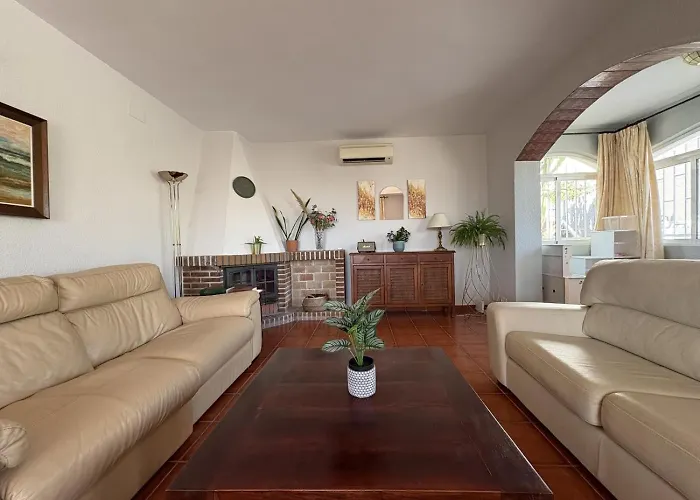 Charming Catalan With Pool & Views * Cunit